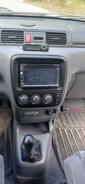 Продавам Хонда ЦР-В 2.0i 4x4 147 к.с. Фейслифт