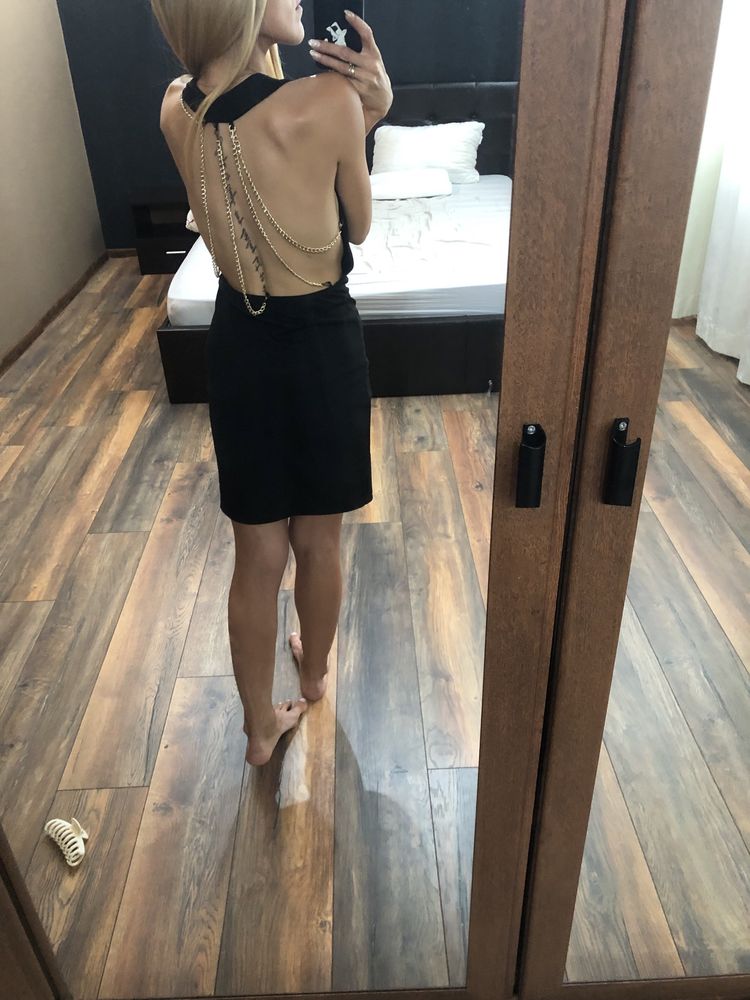 Черна секси рокличка