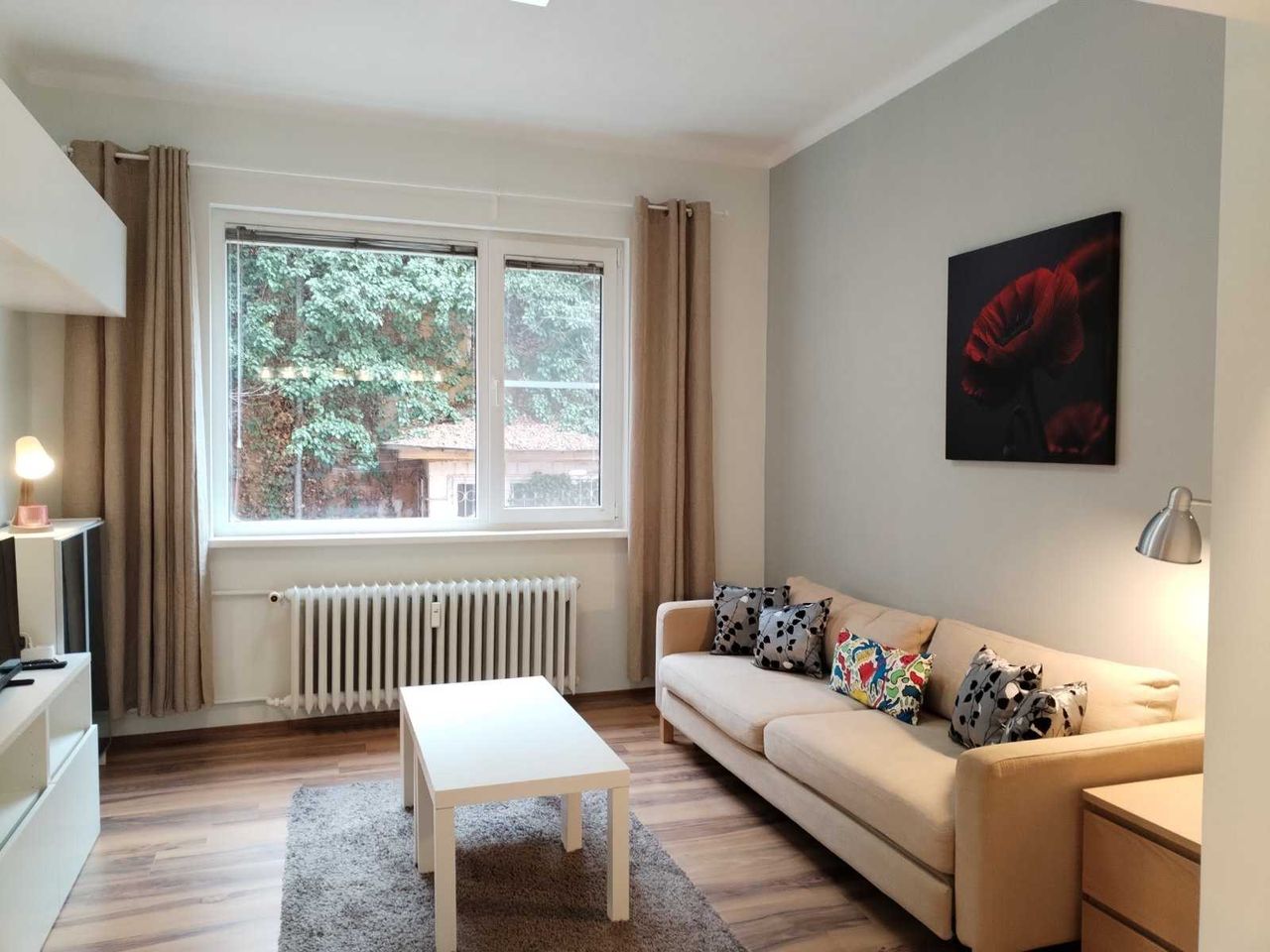 Дава се под наем Двустаен апартамент в София, Център - 65 кв.м за 850 € - Снимка #12