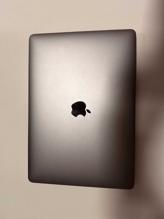 Macbook Pro 13'' din 2018, i5 2.3Ghz, 16GB RAM, Baterie Slaba, 256GB