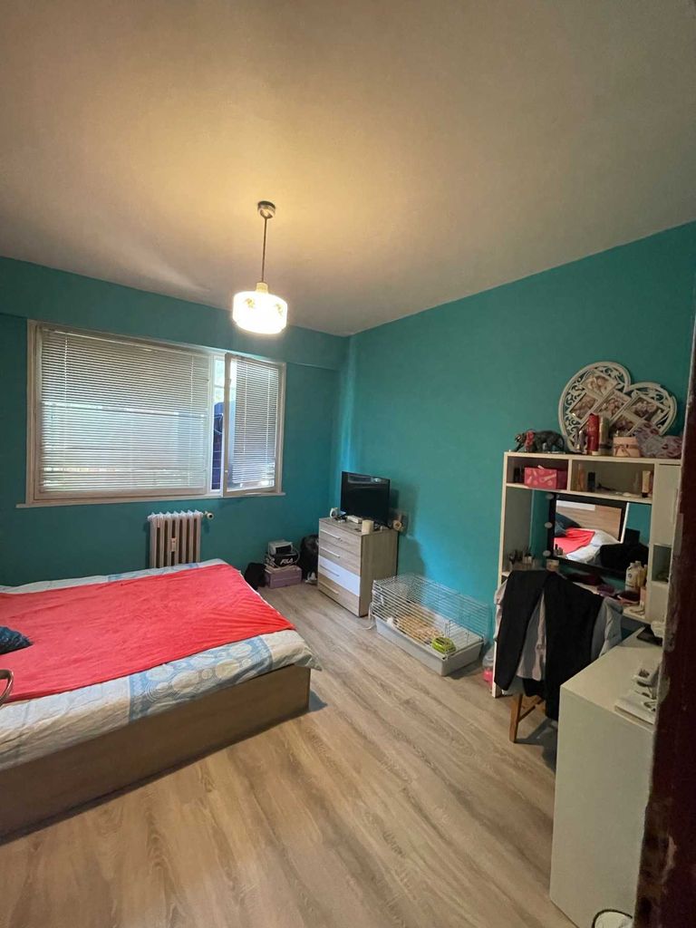Продава се Двустаен апартамент в София, Света Троица - 69 кв.м за 1914 €/кв.м - Снимка #6