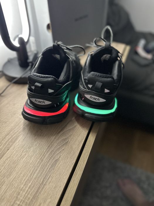 Balenciaga Track Led 44