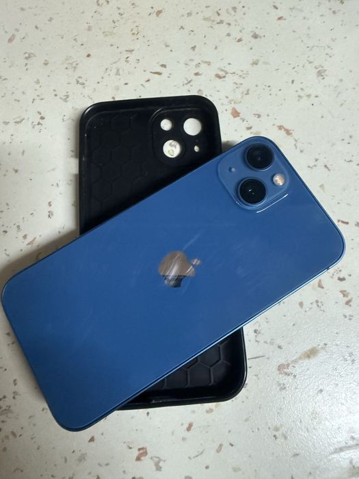 Vand iphone 13,128 GB,culoare Blue