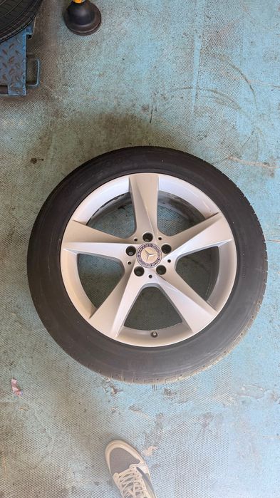 roti mercedes 19 + cauciucuri 235/55/19 hankook (purtate o vara)