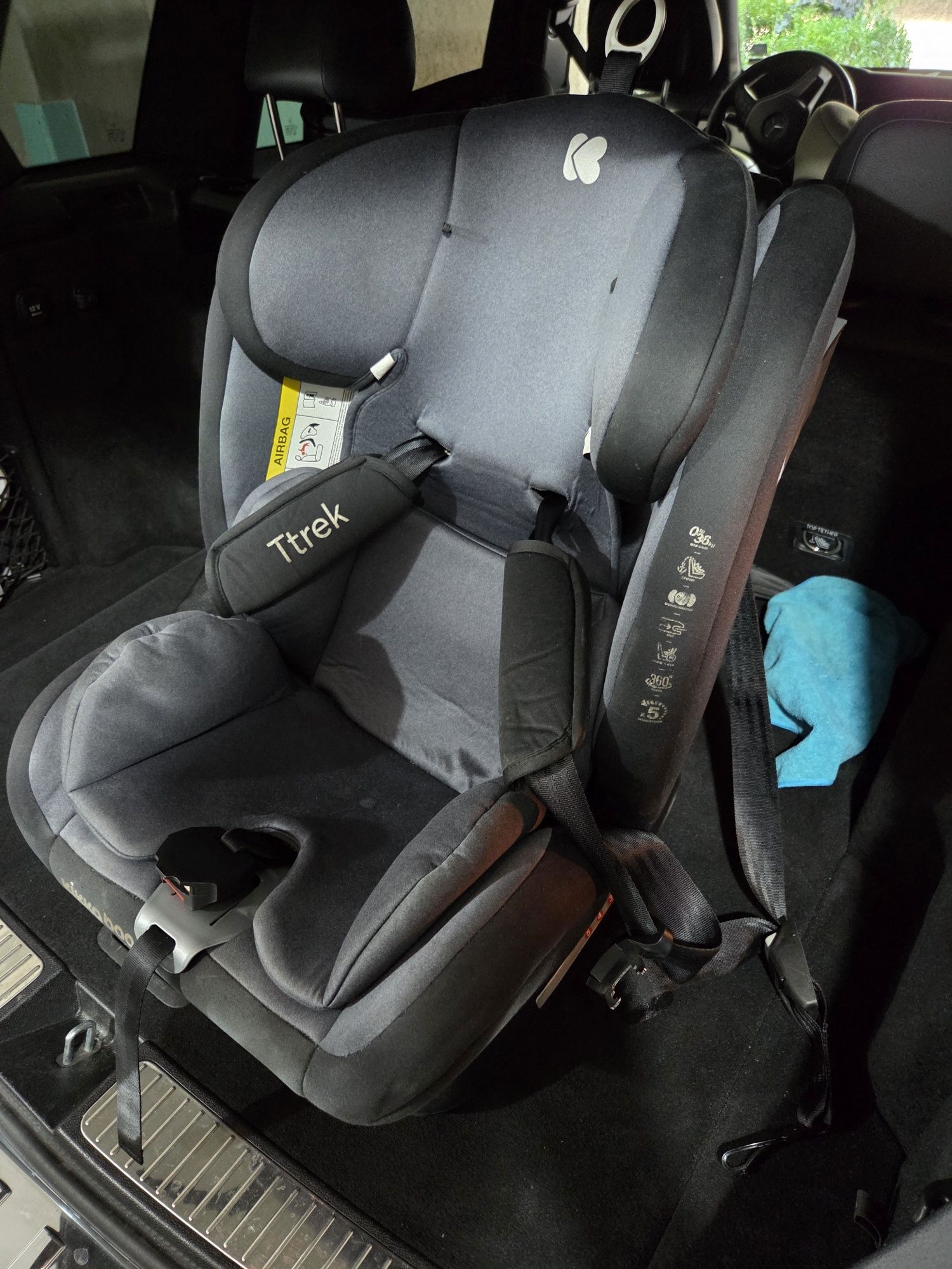KIKKABOO детско столче за кола с isofix