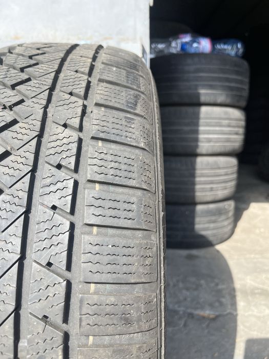 2 бр. зимни гуми 214/55/17 Continental DOT 2019 5 mm