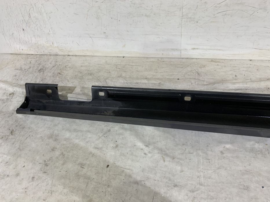 Prag stanga Mercedes B-Class W246, A-Class W176, CLA W117, 2012, 2013, 2014, 2015, 2016, 2017, 2018, cod origine OE A2466901340.