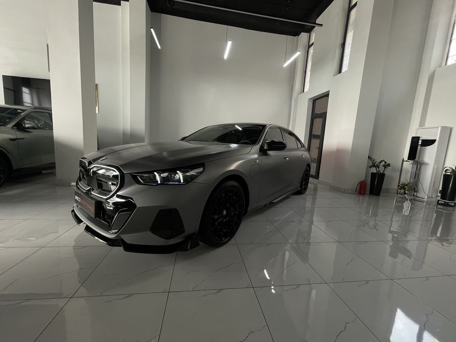 BMW i5 35 L Luxury позиция полний фул