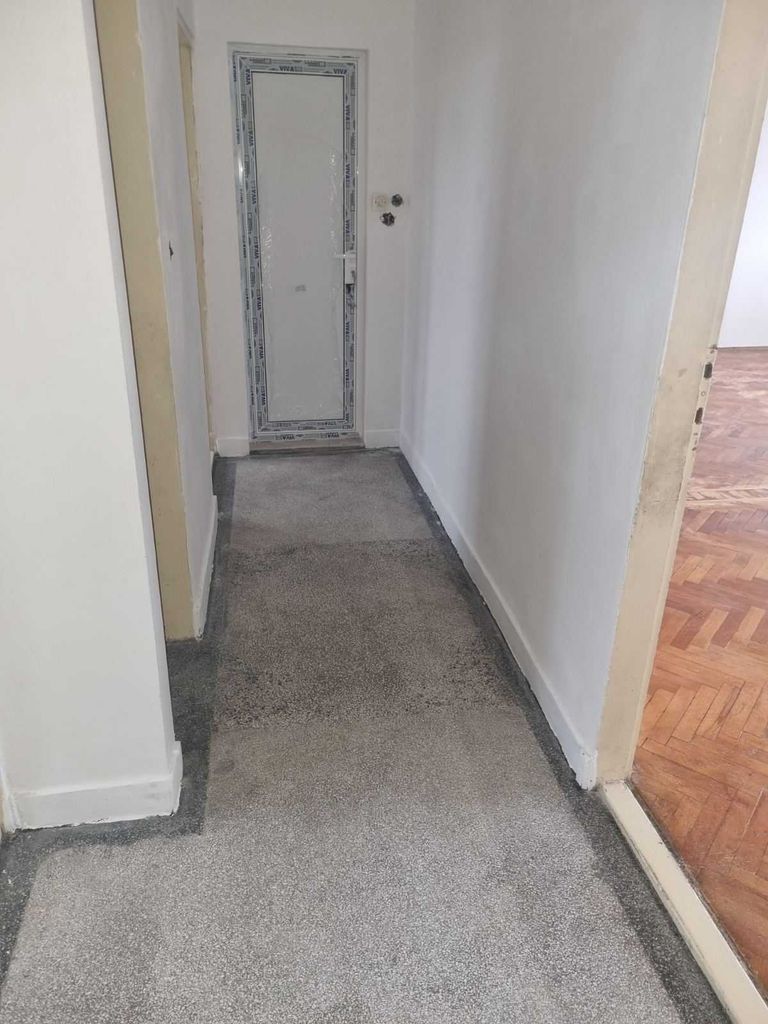 Продава се Тристаен апартамент в Стара Загора, Център - 80 кв.м за 1100 €/кв.м - Снимка #5