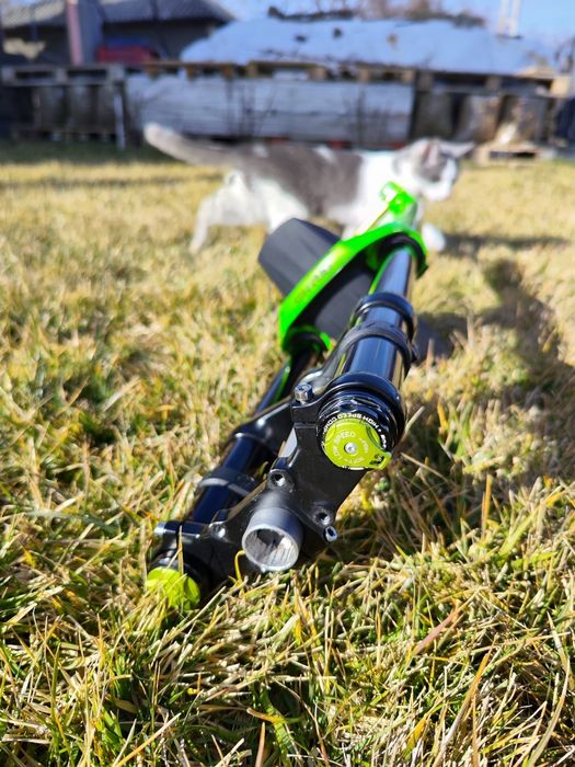 Furca downhill dvo onyx dc d1