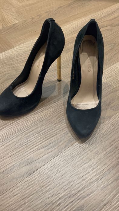 Продам женские туфли