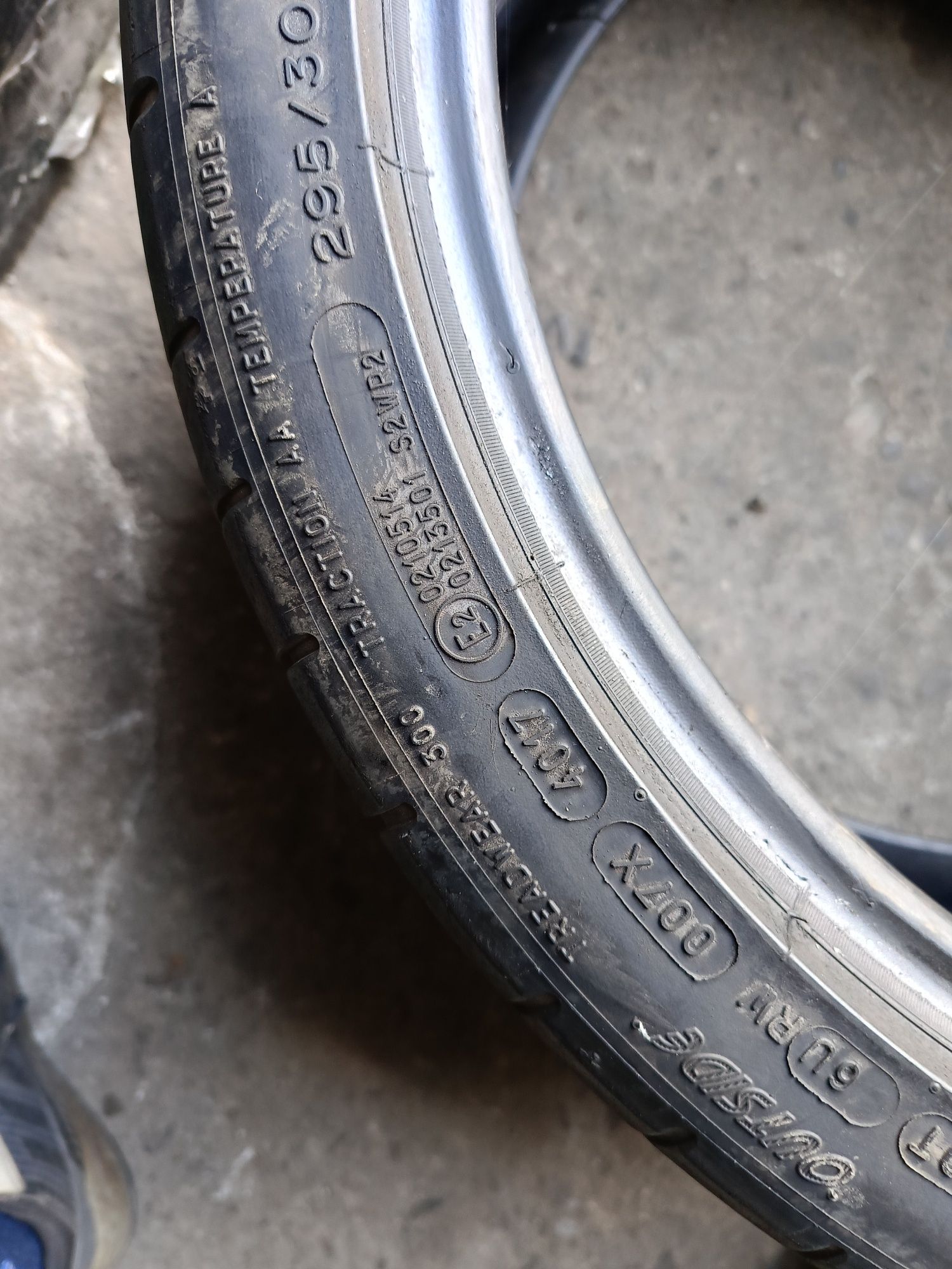 Летни гуми --20цола -295/30-1бр.-110лв."MICHELIN"