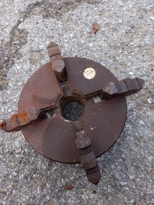 Патронник, универсал за струг