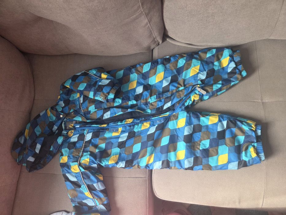 Зимни дрешки космонавт, шапки и други