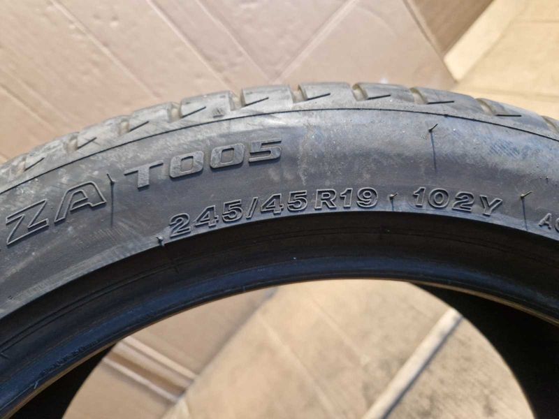 1 Bridgestone R19 245/45
лятна гума DOT0623