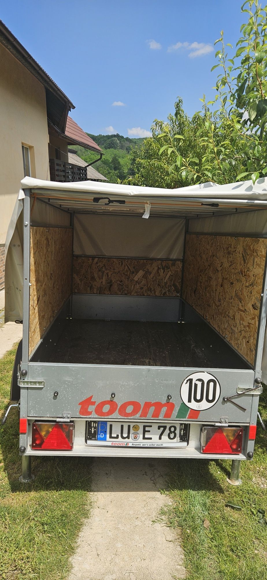 Remorcuta 750 kg