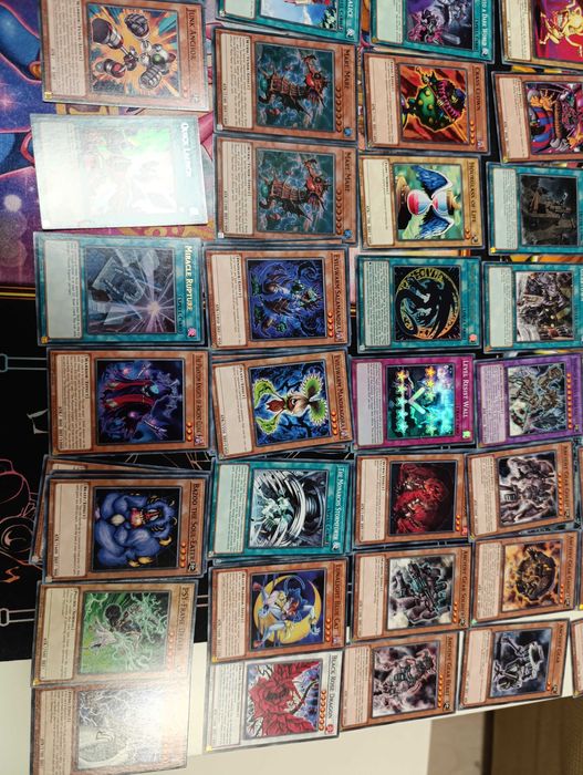 Карти Yu-Gi-Oh оригинални