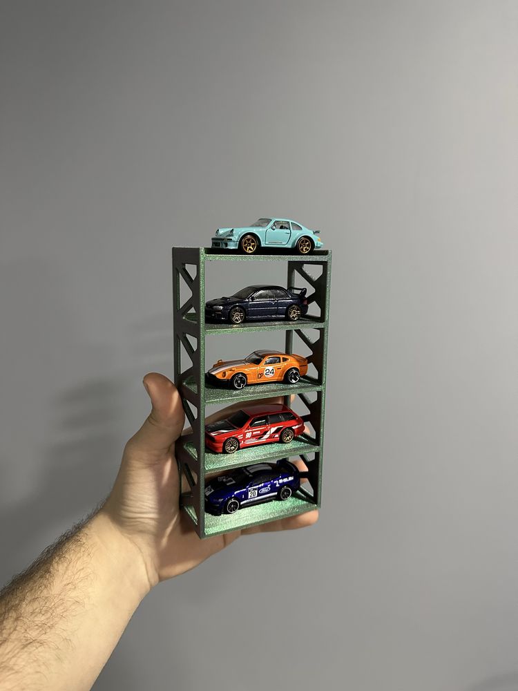 Стойки, рафтове, лифтове за HotWheels
