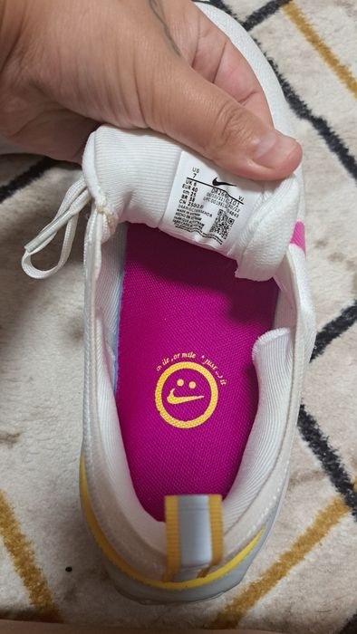 Маратонки Nike...