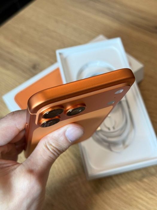 iPhone 17 Pro Max Orange 256гб