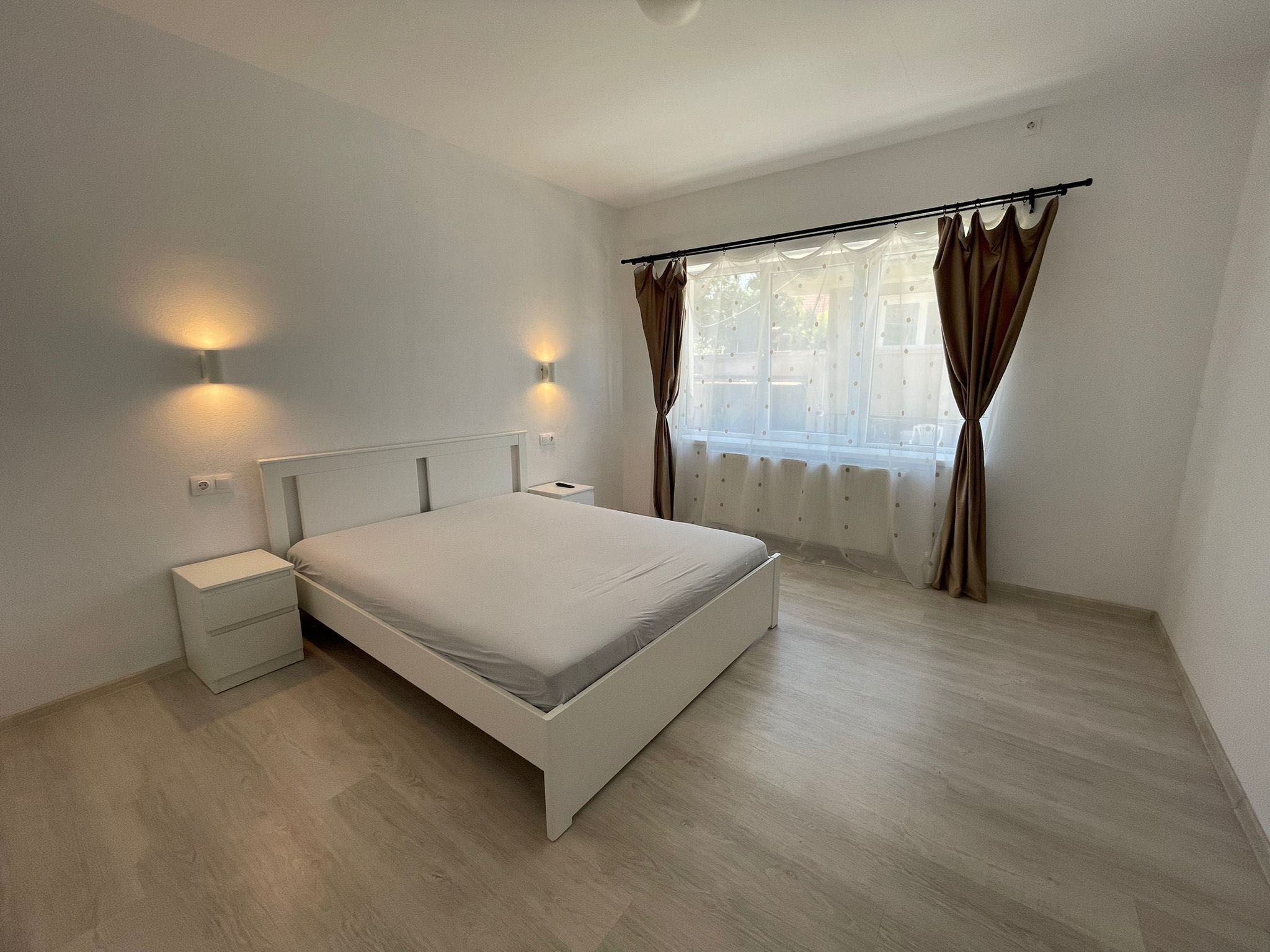 Apartamente  in regim hotelier la poalele cetatii Devei