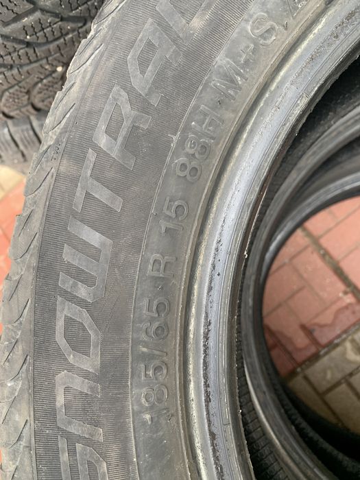 Зимни гуми 185/65/15 vredestein, 4 броя dot 22