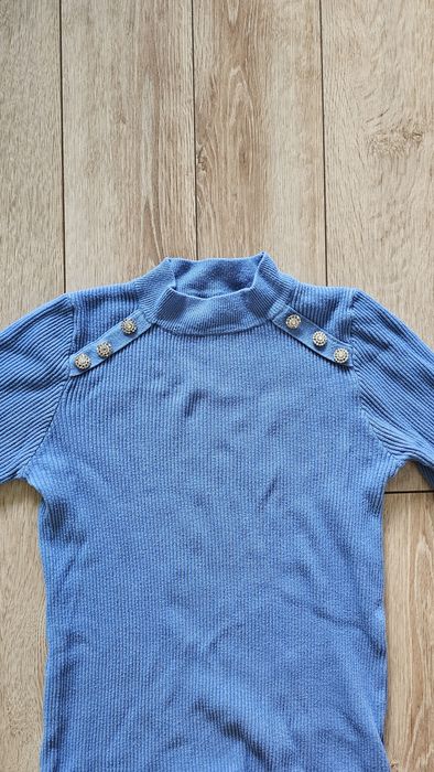 Дамски пуловери размер М