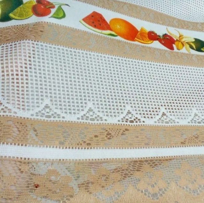 Продам тюль на кухню и в зал