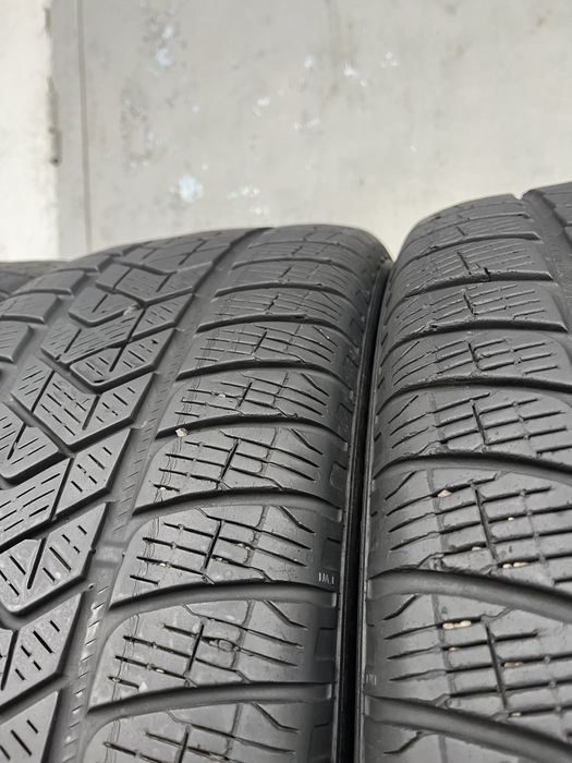 4 бр. зимни гуми 225/55/19 Pirelli DOT 2316 5-6 mm