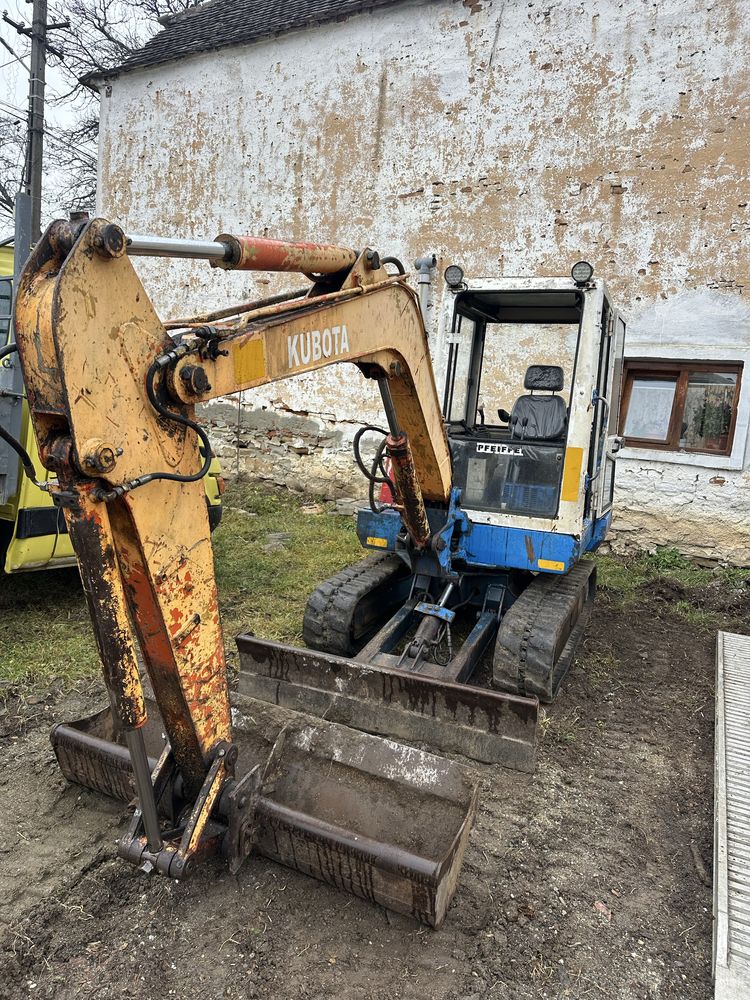 Vand Excavator kubota sau schimb