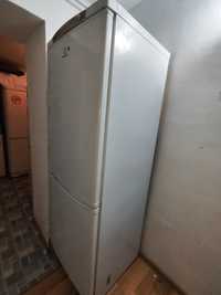 Холодильник Indesit. Высота 1,65 без ремонта