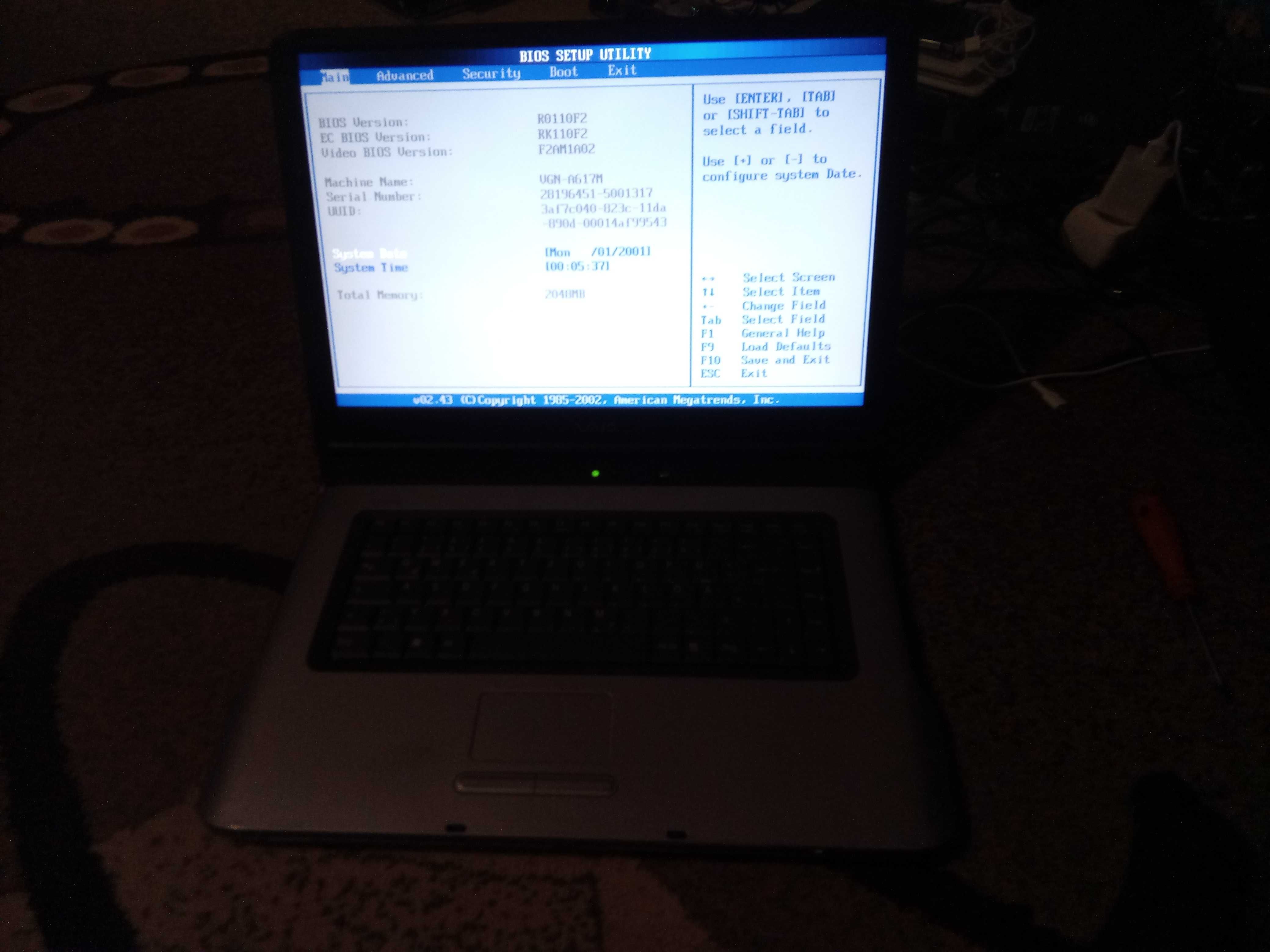 laptop i3 , 8g ram , 320hdd