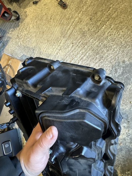 Капак клапани бмв Н55Б30А bmw N55B30A 335i 435i 535i капак на двигател