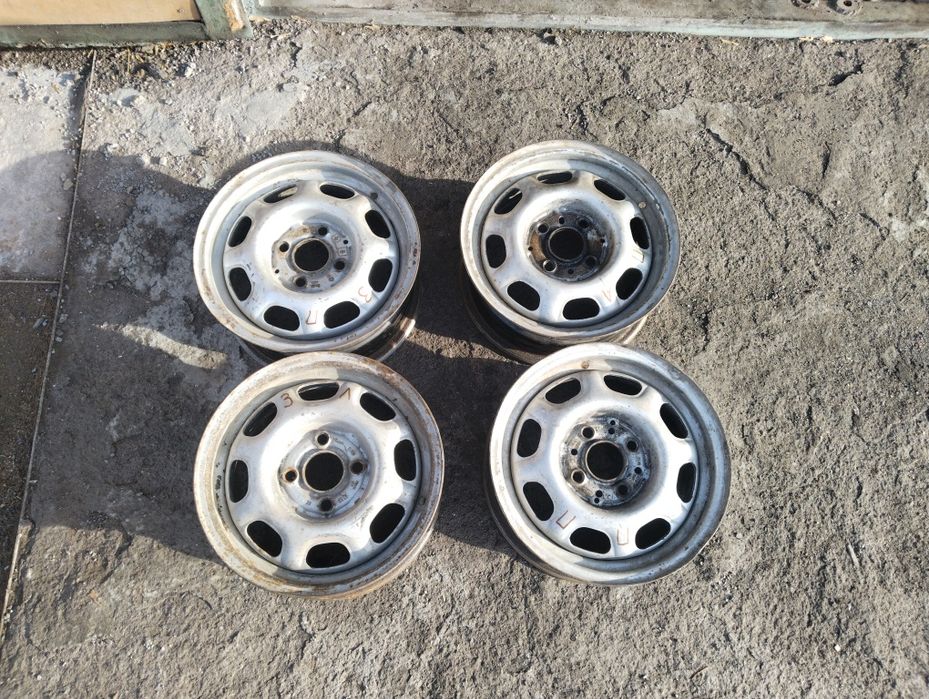 Продаю железные диски от Golf 3