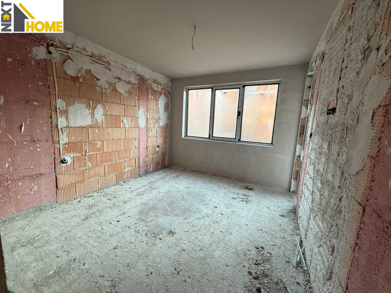 Продава се Тристаен апартамент в Асеновград - 105 кв.м за 848 €/кв.м - Снимка #7