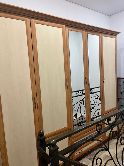 Продам шкаф для одежды