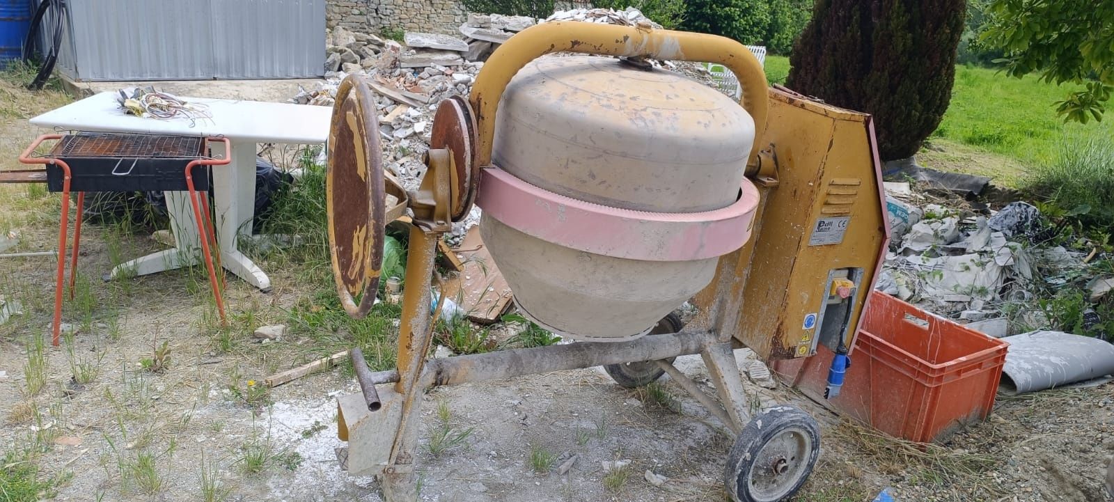 Spalieri stalpi beton