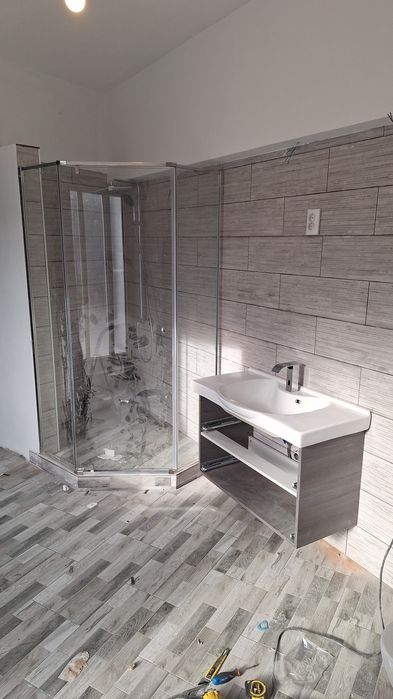 Construcții interioare si exterioare.