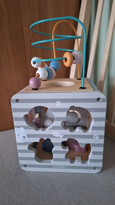 Дървен Монтесори куб