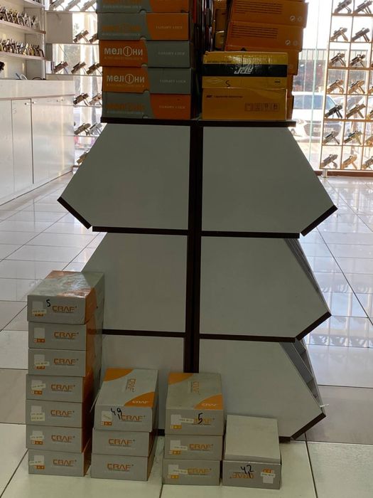 Мебель для магазина