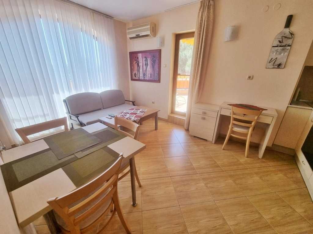 Продава се Двустаен апартамент в к.к. Слънчев бряг - 102 кв.м за 588 €/кв.м - Снимка #1
