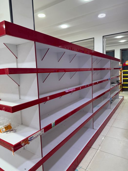 200 kv Oziq ovqat savdo dukoniga muljallangan  vitrena mebellar va tex