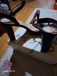 Дамски обувки на ток
