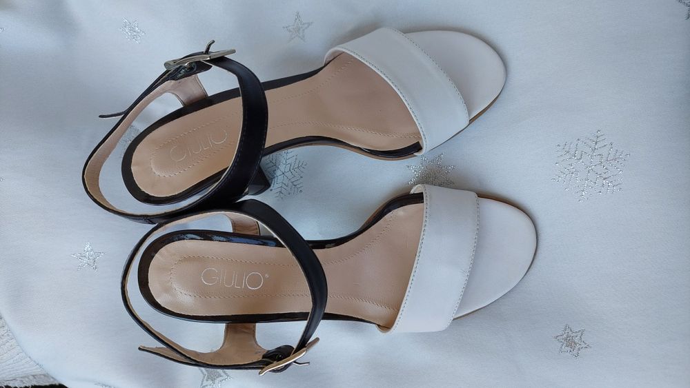 Sandale noi, piele naturala, unicat casa moda marimea 37
