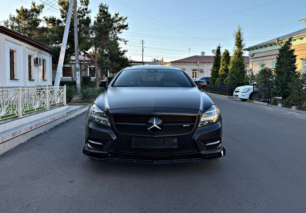 Mersedes Benz CLS Banan AMG Body Kit Состаяние Идеално