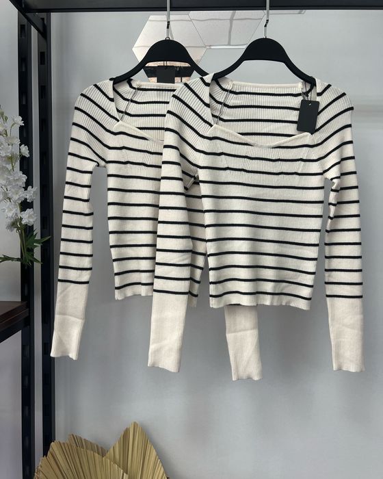 Дамски дрехи на едро