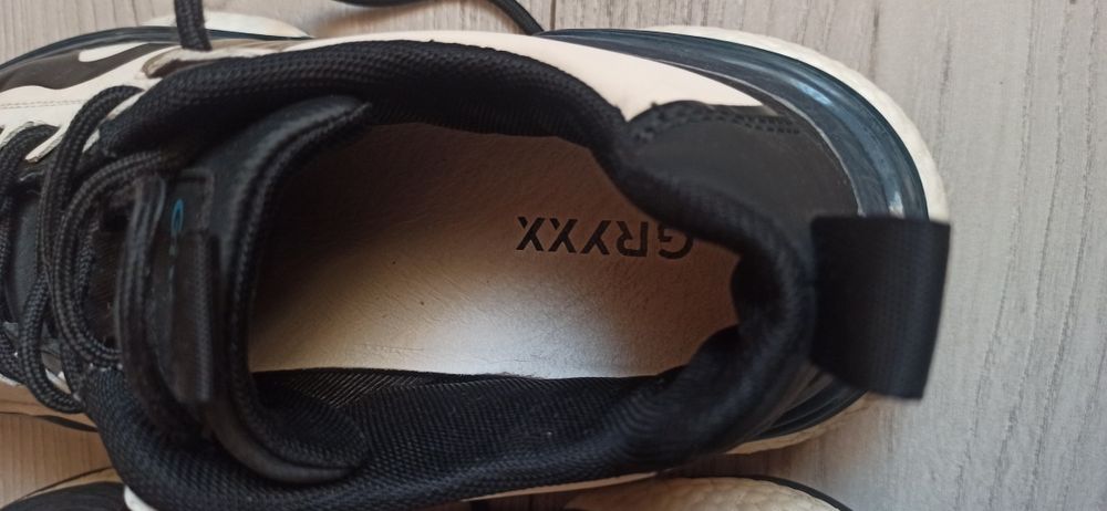 Ghete GRYXX negre, adolescenti