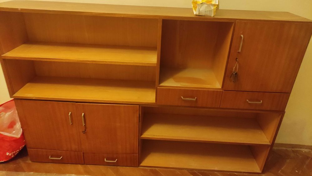 ПОДАРЯВАМ запазена секция