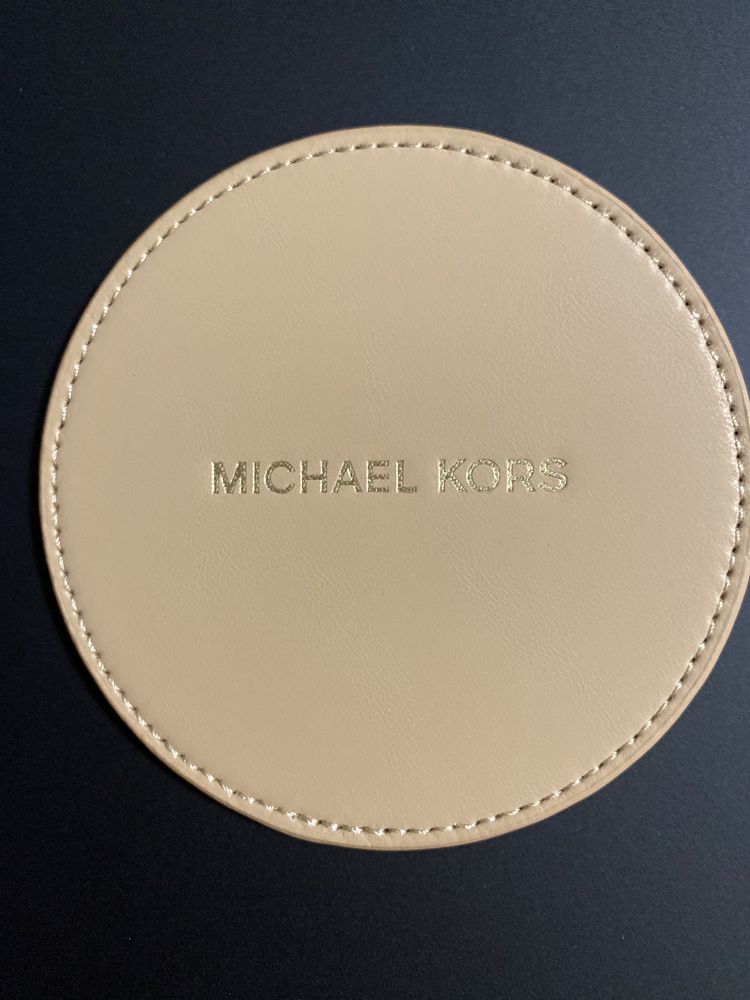 Michael kors подложки за чаши