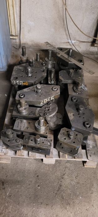 Stante matrite executam